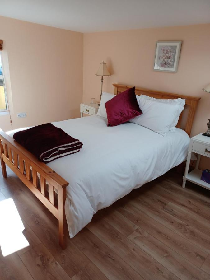 Kents Guesthouse Accommodation Kilmacthomas Exteriér fotografie